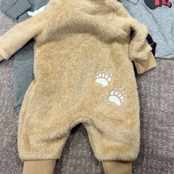 Newborn/3Mo Nike/Air Jordan Bundle - Picture 4 of 12